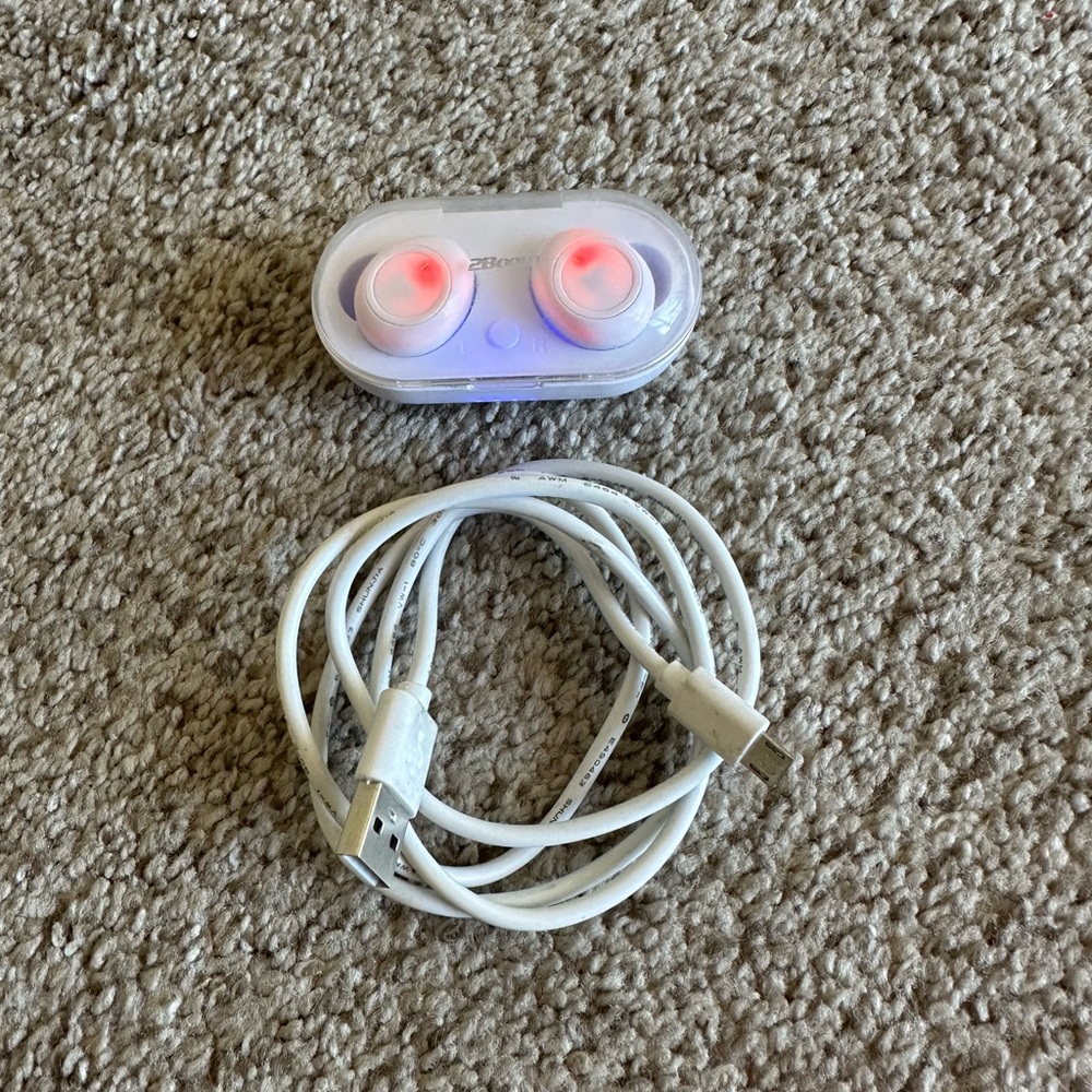 2BOOM ~ VIBRANT AIR ~ True Wireless Earphones ~ Bluetooth Earbuds (White)
